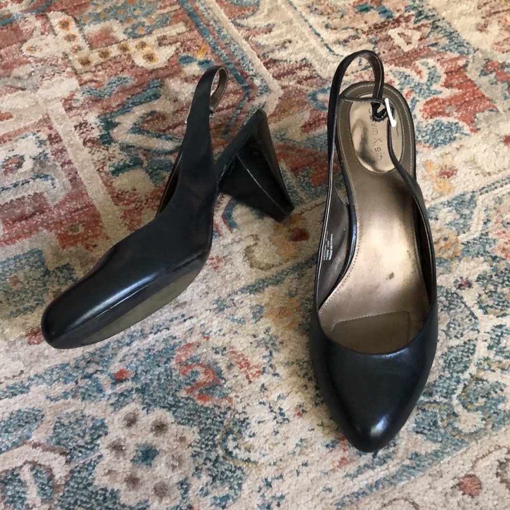 Calvin Klein Ashton Navy Blue Leather Slingback Pumps Heels Size 8.5